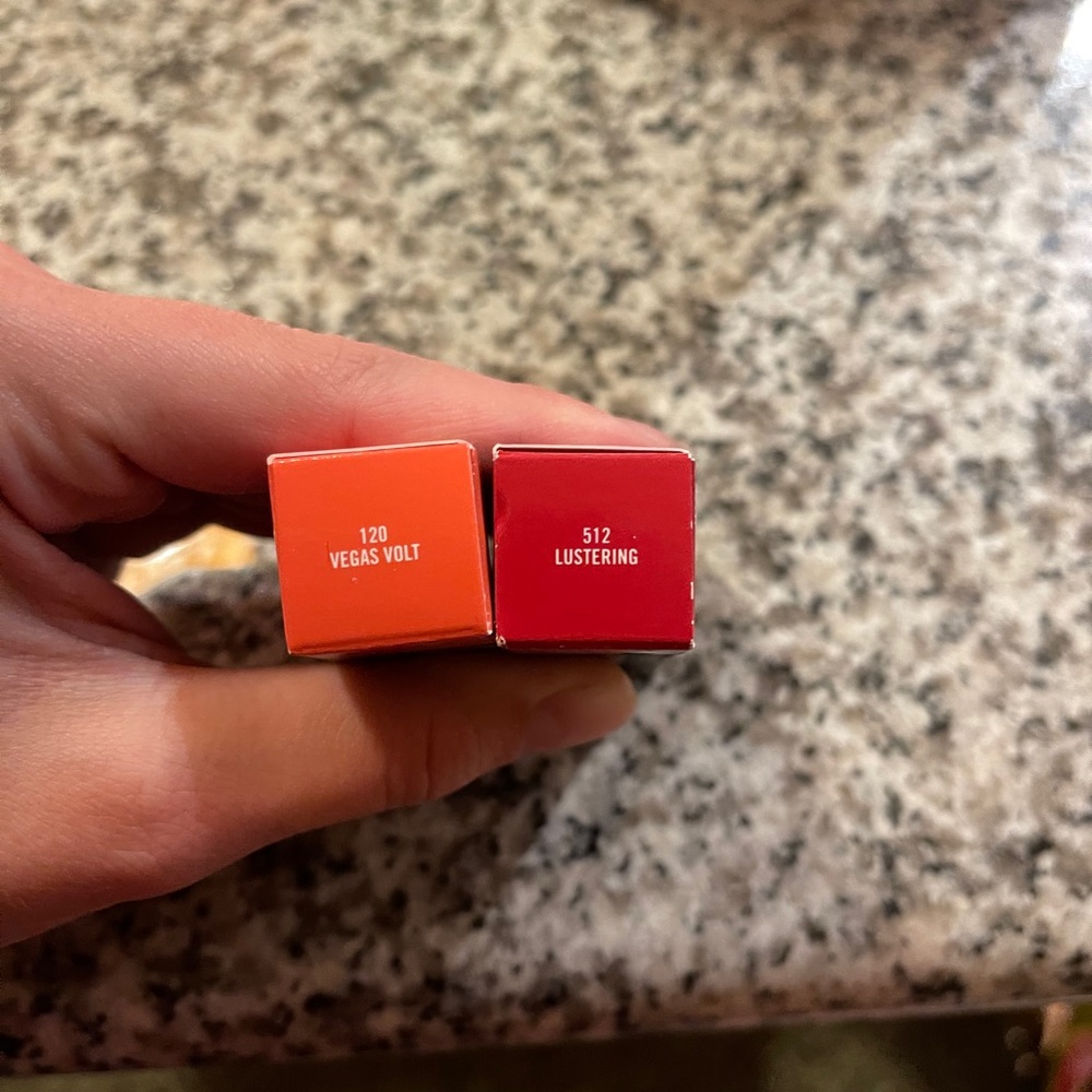 🌟 Host Pick 🌟 MAC Cosmetics Lipstick Duo NIB NWT - Picture 2 of 4